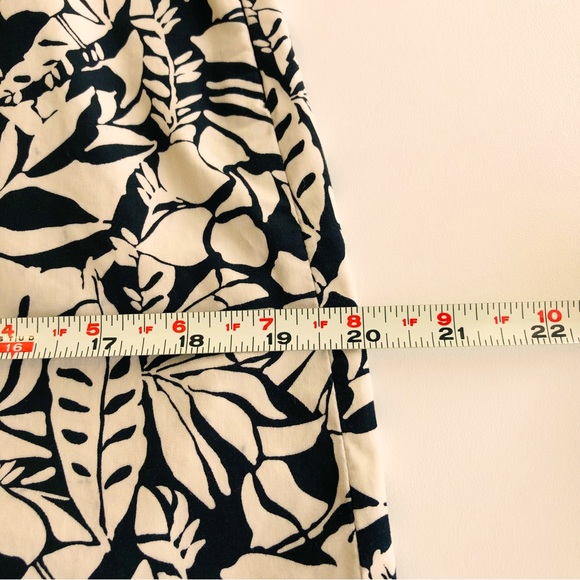 Gap Factory Store pencil skirt 100% cotton in black and tan leaf print sz. 10 - Picture 7 of 13